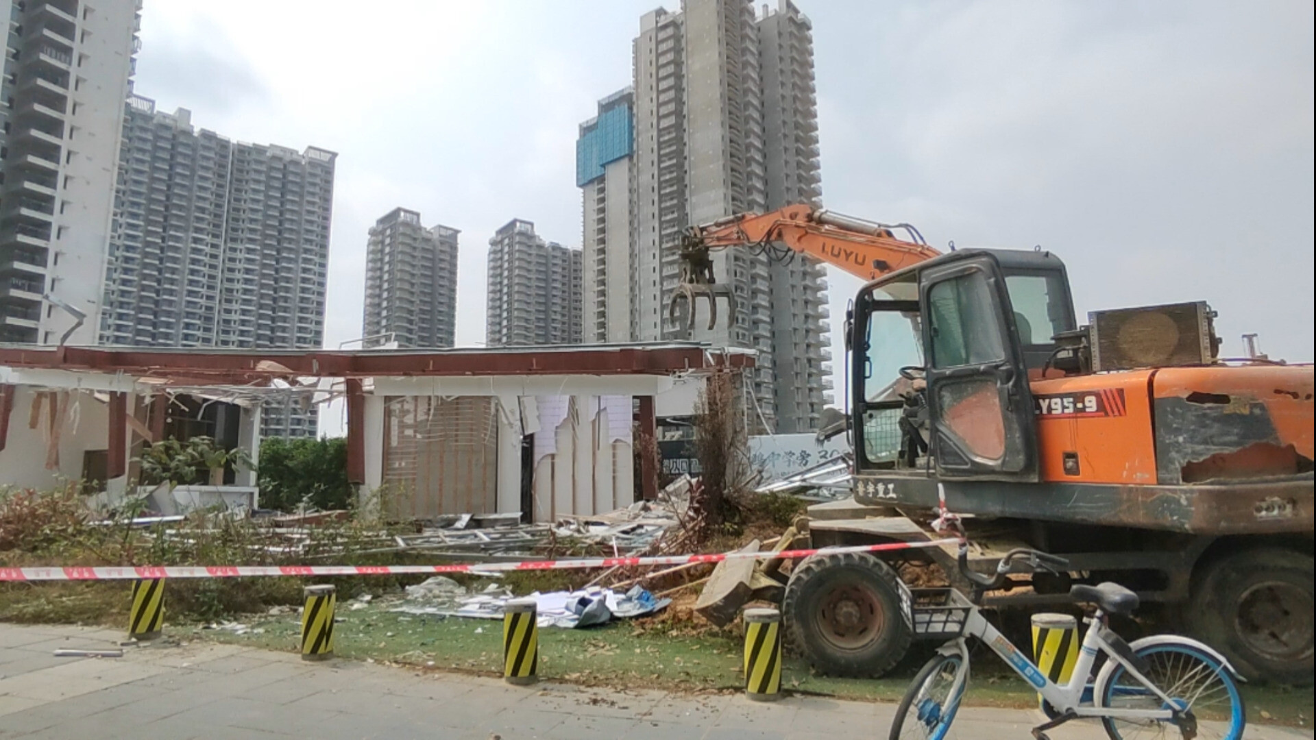 百色集装箱活动房：临时建筑的新选择
